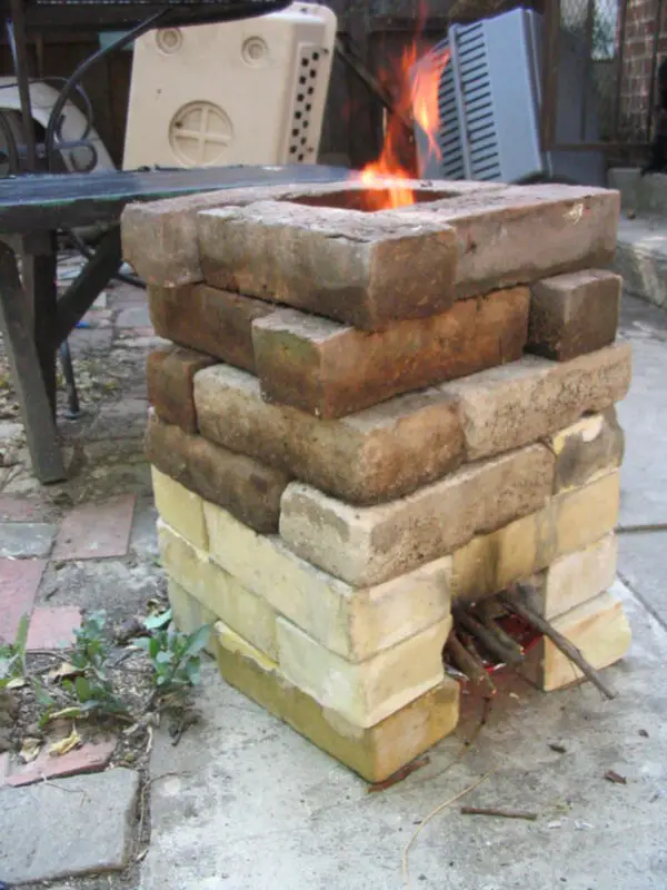 DIY Rocket Stove for Emergency Water Boiling